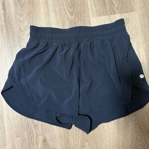 Lululemon women’s shorts size 10